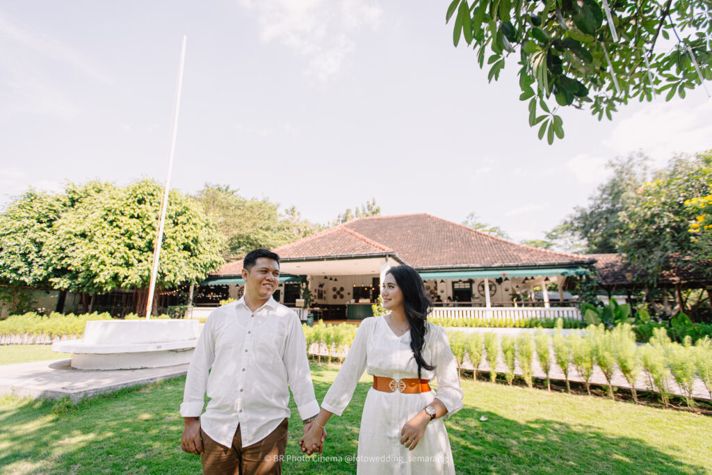 Foto Prewedding di Kopi Kebun BSB