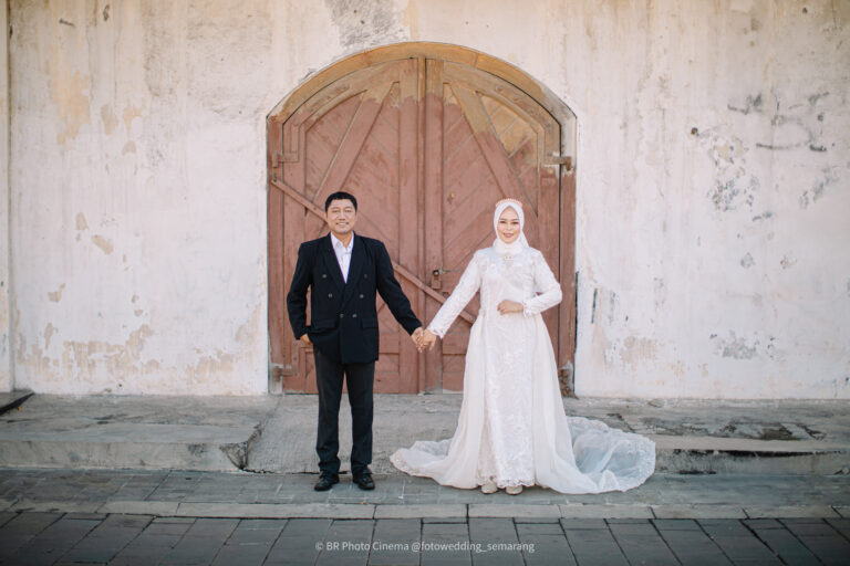 Foto Prewedding di Kota Lama Semarang