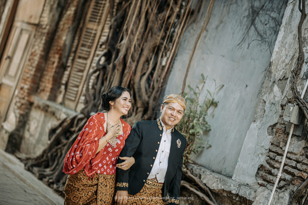 Foto Prewedding di Kota Lama Semarang
