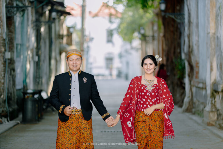 Foto Prewedding di Kota Lama Semarang