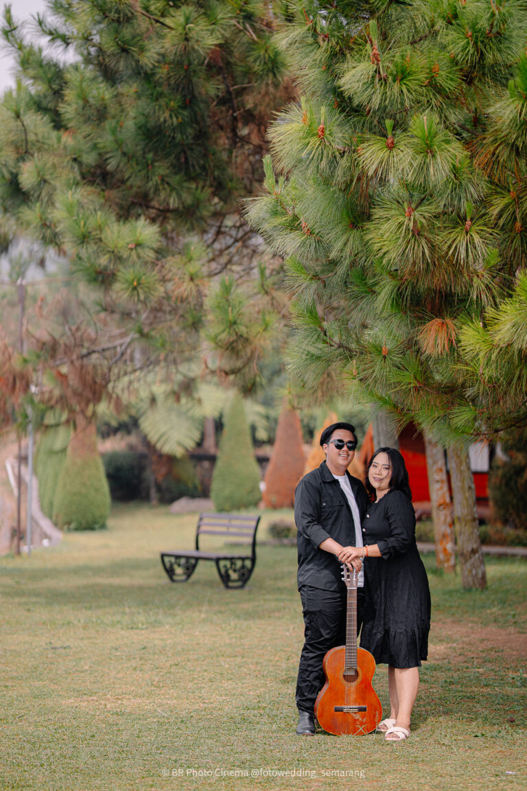 Foto Prewedding di Umbul Sidomukti