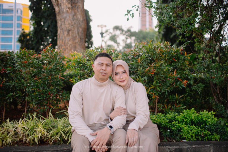 Foto Prewedding di Simpang Lima Semarang