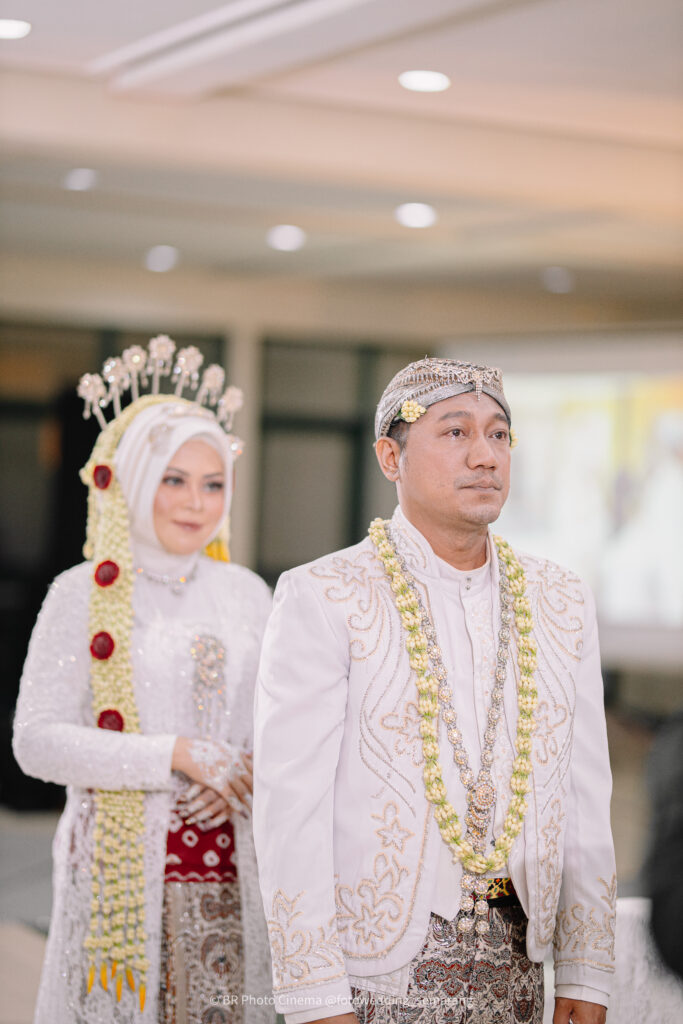 Foto wedding di gedung islamic center semarang