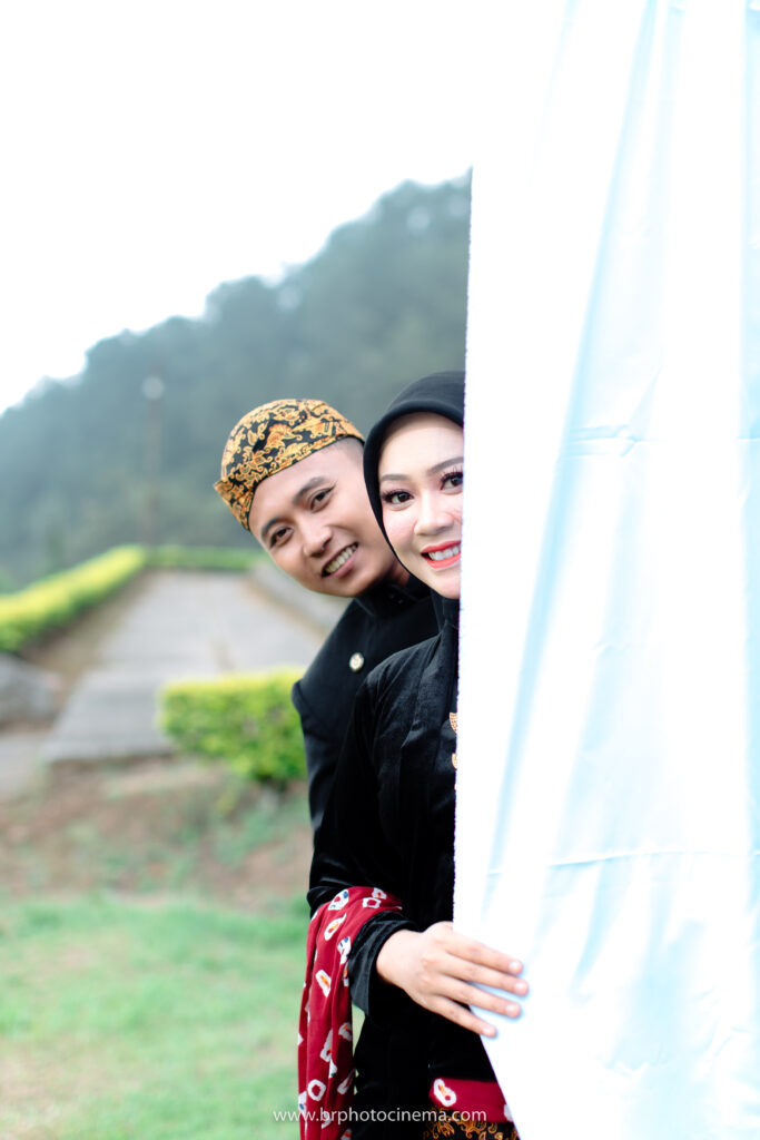 Foto Prewedding di Gedong Songo