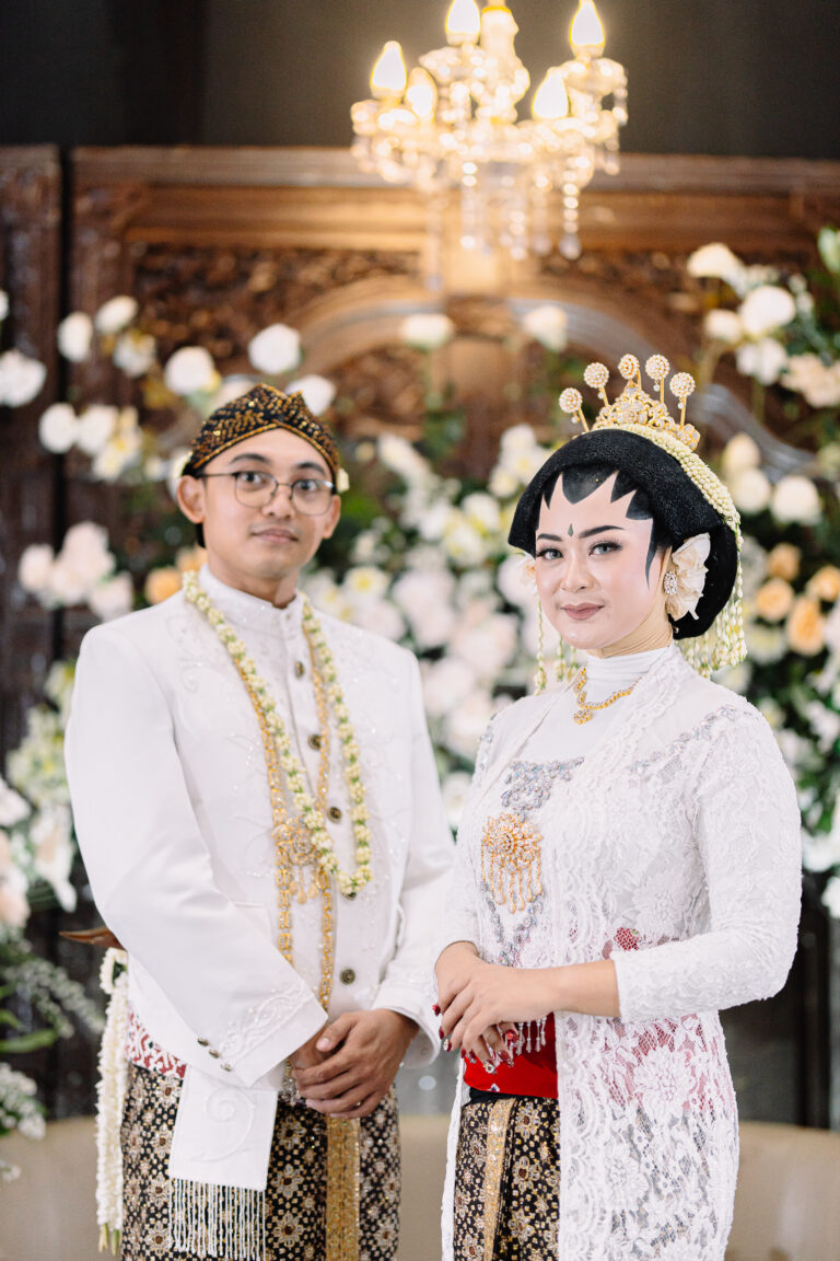 Paket Foto Wedding di Gedung Dewa Ruci Amni Semarang