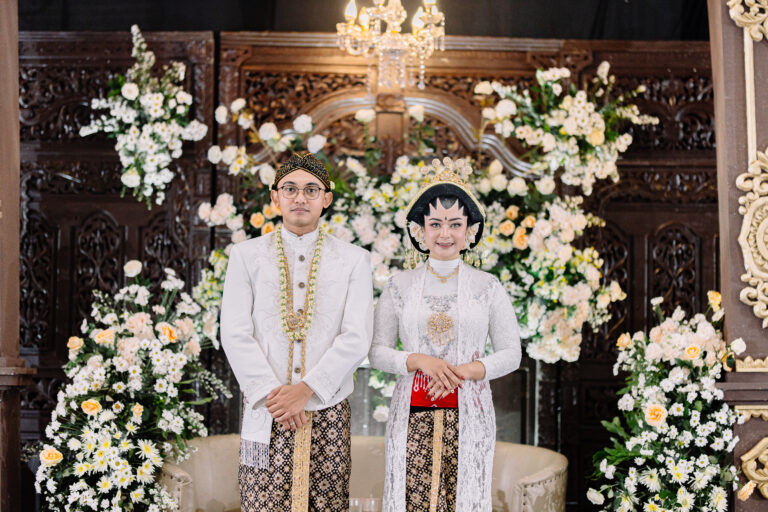 Paket Foto Wedding di Gedung Dewa Ruci Amni Semarang