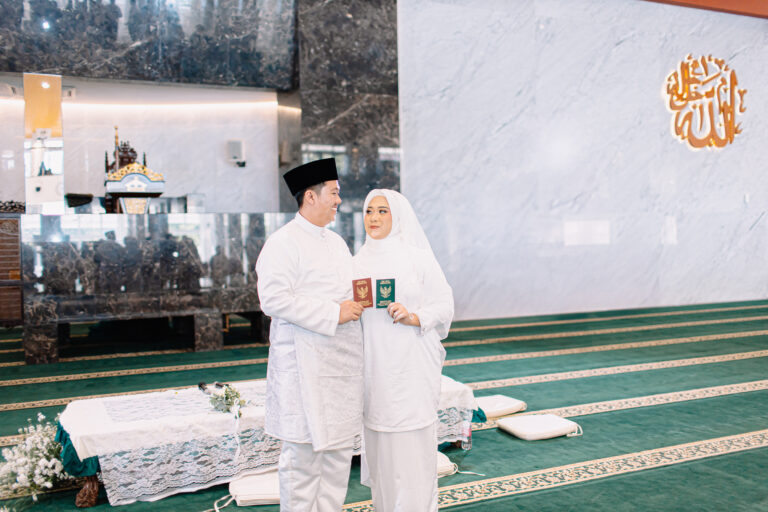 Paket Foto Prewedding Masjid Baiturahman Simpang 5