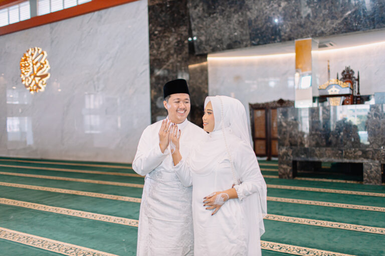 Paket Foto Prewedding Masjid Baiturahman Simpang 5