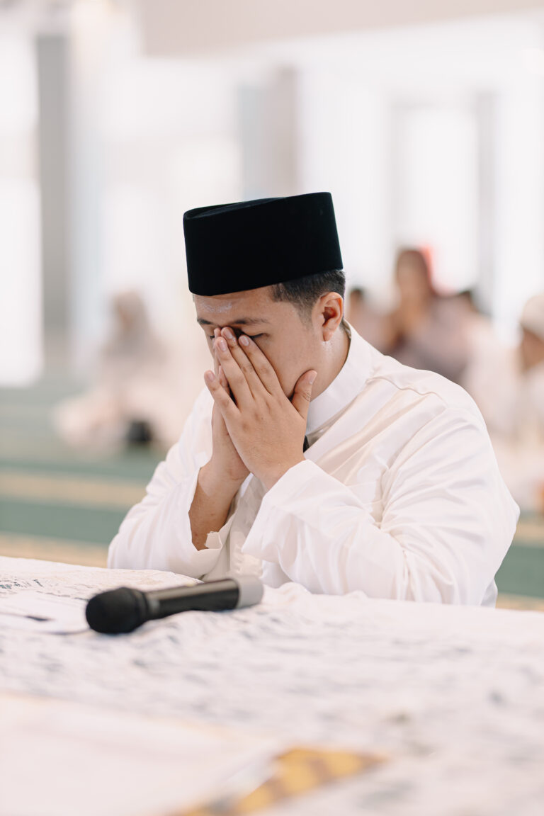 Paket Foto Prewedding Masjid Baiturahman Simpang 5