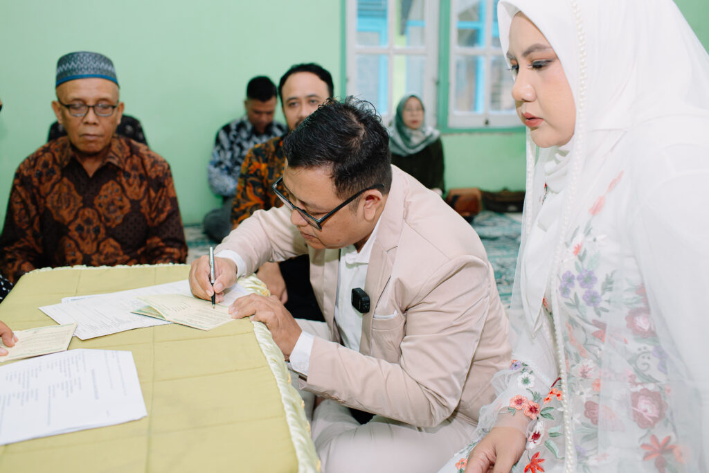 Menikah di KUA Ngaliyan