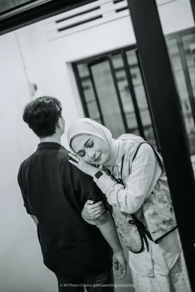 Foto Prewedding Cafe di Semarang
