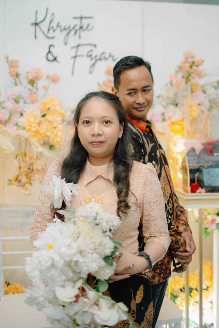 Foto Wedding Gereja Tritunggal Kompleks AKPOL