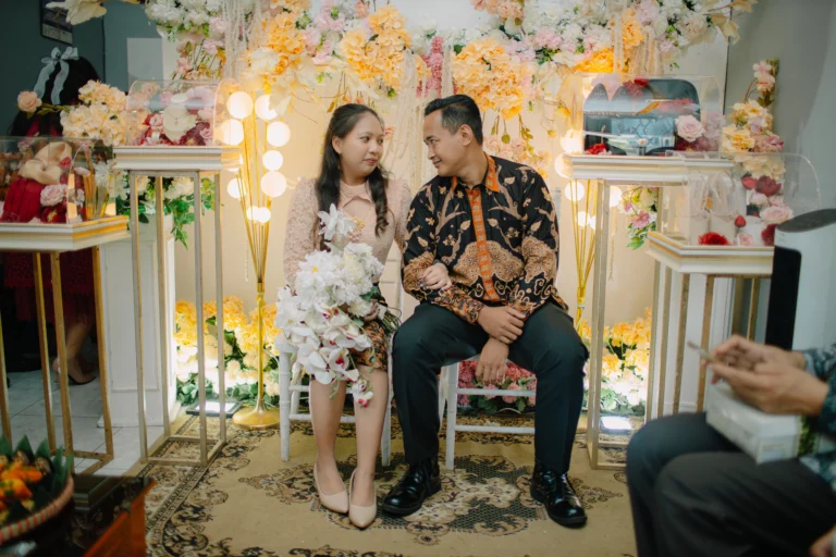Foto Wedding di Gereja Tritunggal Kompleks AKPOL