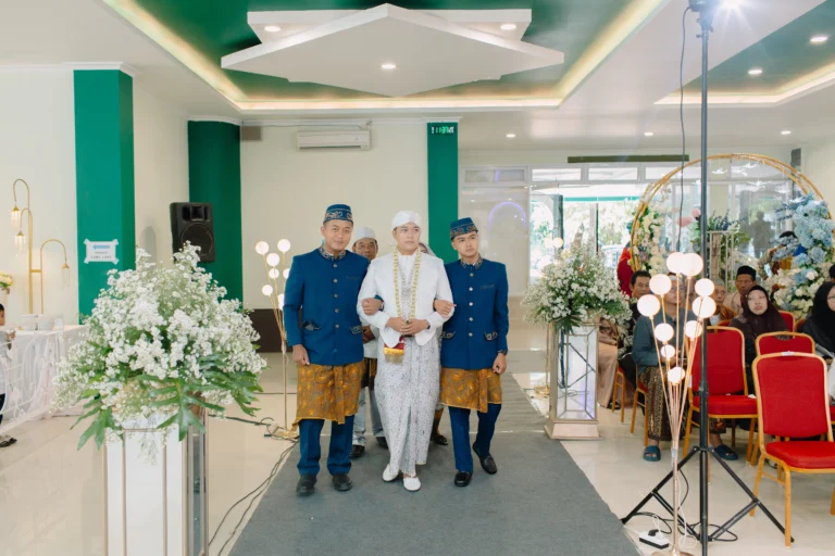 foto wedding di gedung serbaguna UNIMUS Semarang