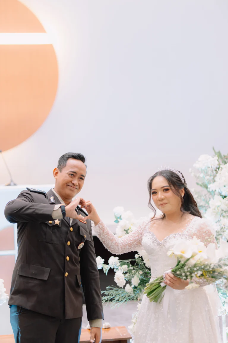 Foto Wedding Gereja Tritunggal Kompleks AKPOL