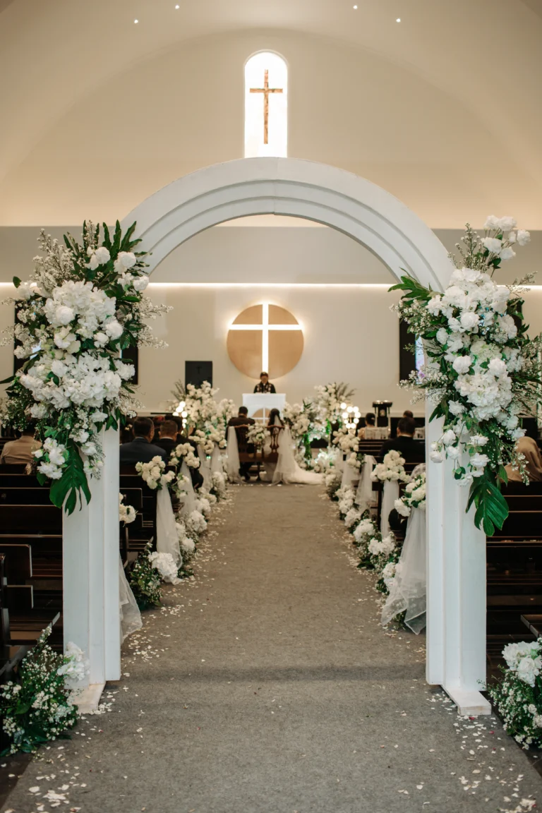 Foto Wedding Gereja Tritunggal Kompleks AKPOL